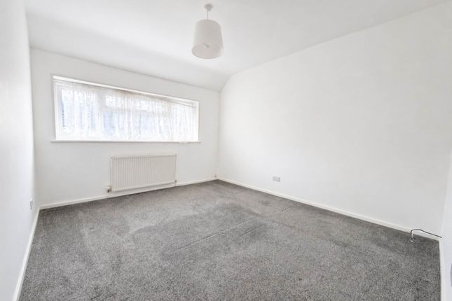 46, Tythe Road, Luton photo 3