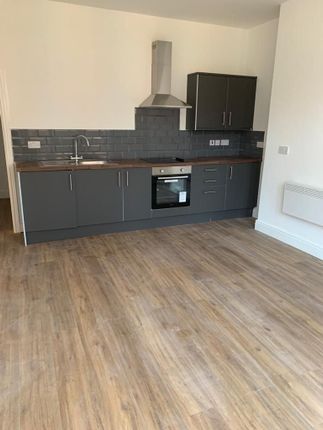 Thumbnail Flat to rent in Ashleigh Gardens, Ashleigh Road, Leicester