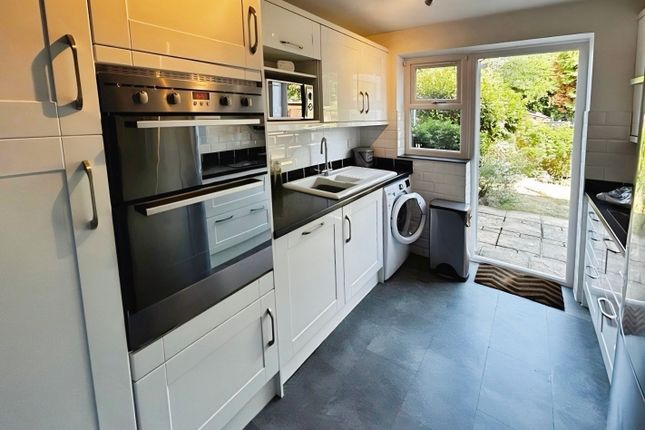 54, East Lodge Road, Ashford photo 2