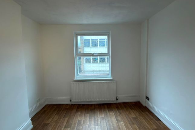 66A, High Street, Dartford photo 4