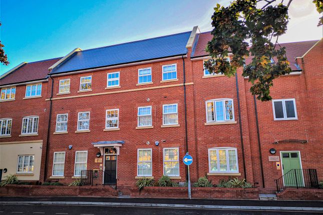 Thumbnail Flat for sale in King Street, Worcester