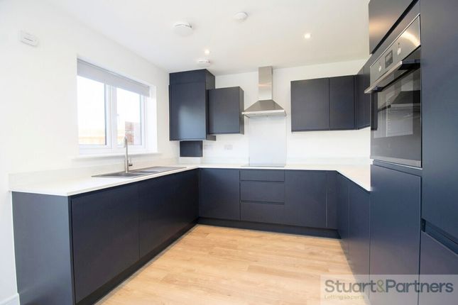 55, Celandine Gardens, Burgess Hill photo 5