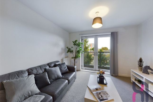 Apt 308, Spinner House, Salford photo 2