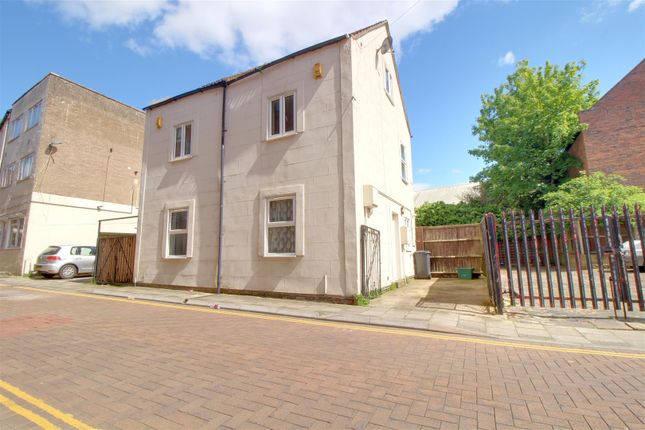 Thumbnail Semi-detached house for sale in Lower Quay Street, Gloucester