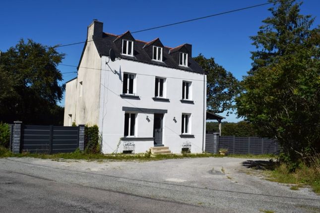Detached house for sale in 56560 Guiscriff, Morbihan, Brittany, France