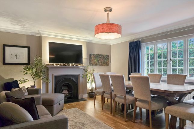 Flint Cottage, Hazelwood Lane, Coulsdon photo 4