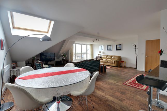 45, Lexington House, West Drayton photo 4