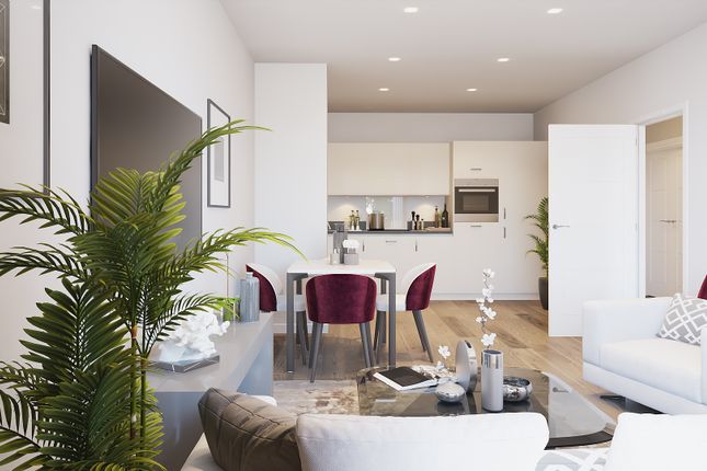 3 bedroom flat for sale in Fielders Crescent, Barking