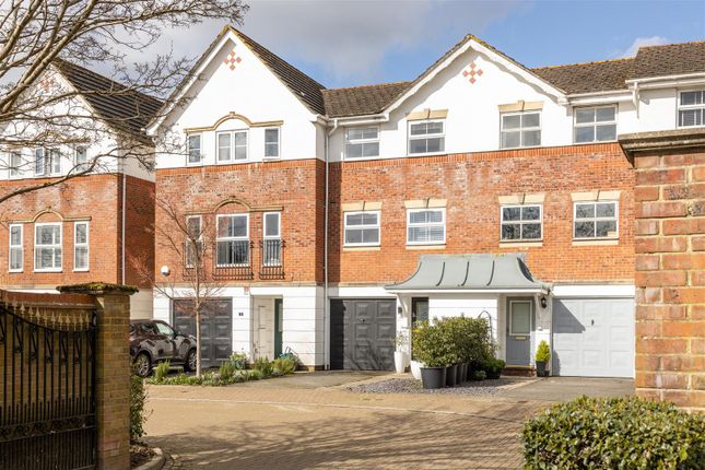 3-bed house on 12, Grosvenor Mews, Prices Lane, Reigate, £500,000