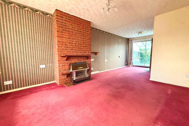 7, Almond Close, Evesham photo 3