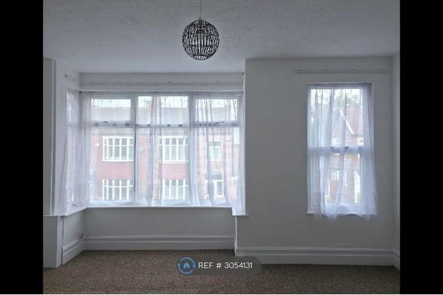 Flat, Milton Grove Whalley Range, Manchester photo 2