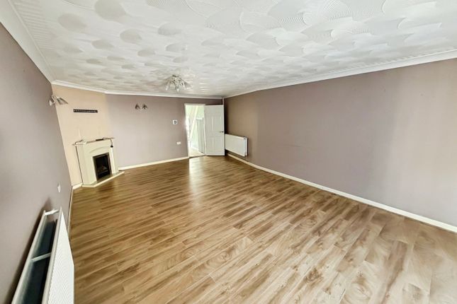 157, Swansea photo 4