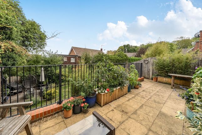 10 Taylor Close, Tonbridge photo 4