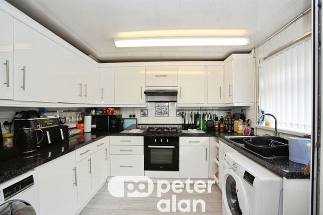 385, Pilton Vale, Newport photo 3