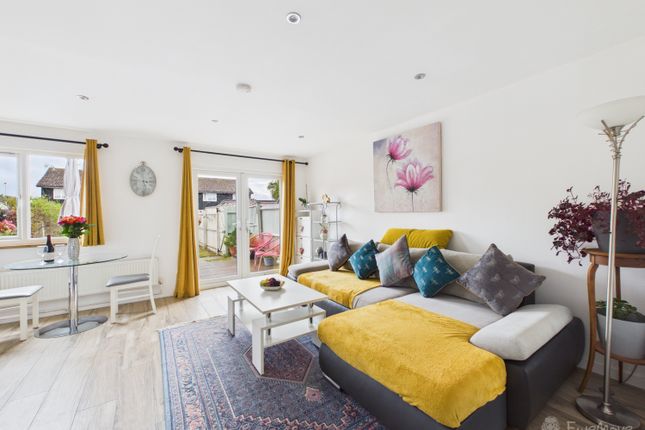 12, Nimbus Way, Newmarket photo 3