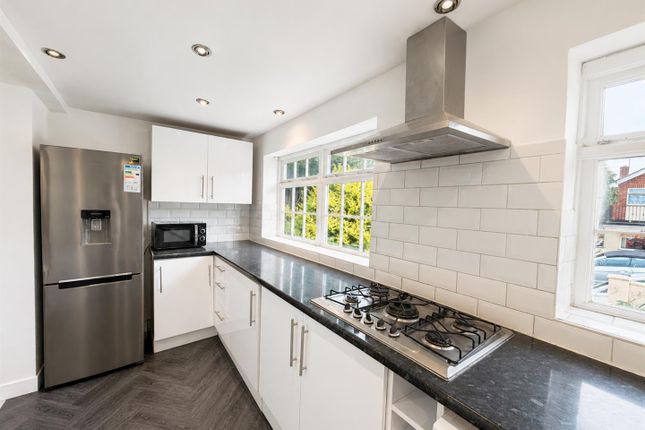 6, Dale Farm Avenue, Nottingham photo 4