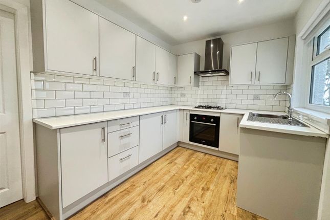Windermere Road, Bradford photo 3