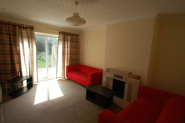 Terraced house to rent in Dennistead Crescent, Leeds