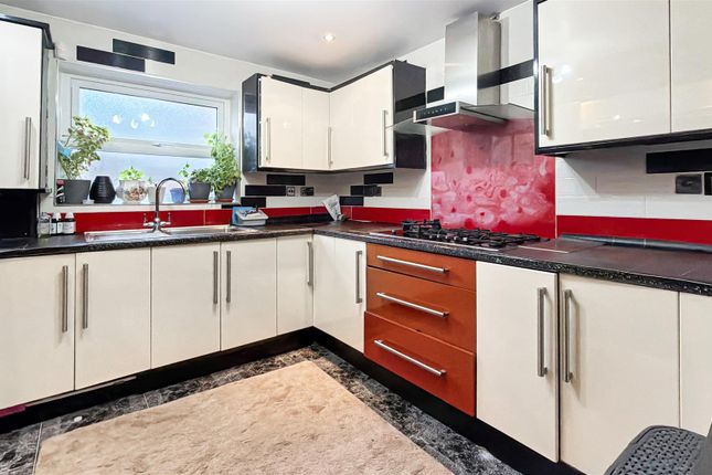 2, Willis Street, Bolton photo 4