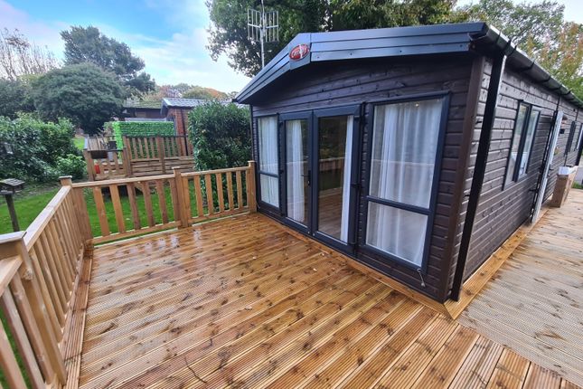 Edgeley Holiday Park (£100,000), Farley Green, Albury, Guildford photo 4