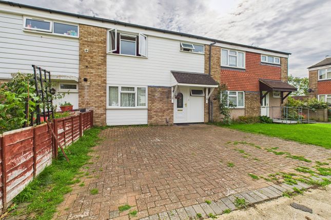 Cam04968G0-Pr0071-Still015