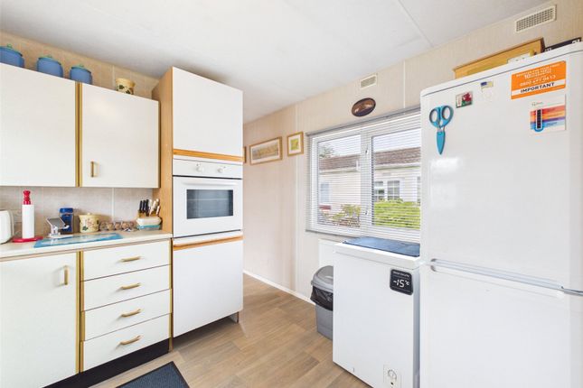 19 Enstone Park,, The Reddings, Gloucestershire photo 2