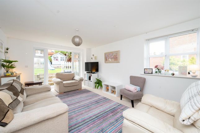 83, Larkspur Drive, Burgess Hill photo 2