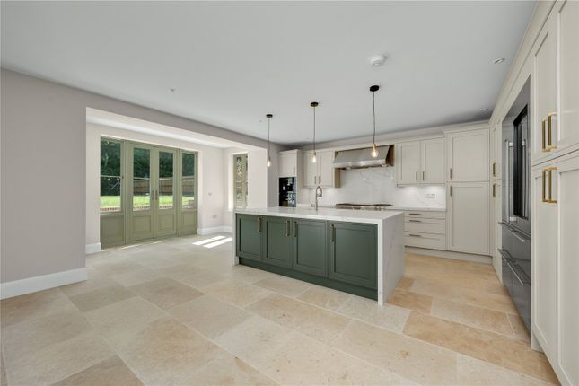 Albury,, Woods End, East Horsley photo 3