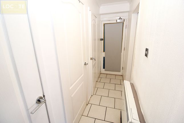26 Harcourt Close, Urmston photo 2