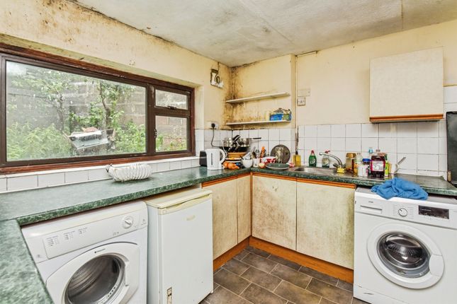 1, Silver Street, Westbury photo 4