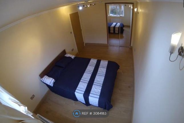 1 Bedroom House in KT1 3JW