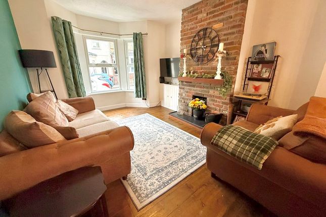 81, Waterlow Road, Dunstable photo 2