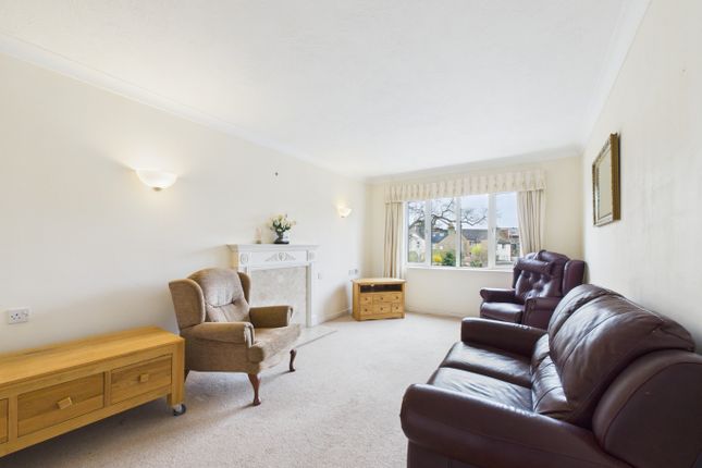 Flat 42, Finch Court, Sidcup photo 4