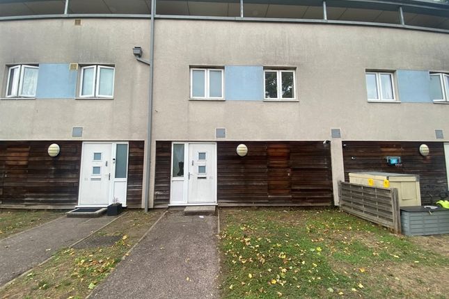 3-bed flat on 89, Fishers Close (G/FFF & Garden), WALTHAM CROSS, £190,000