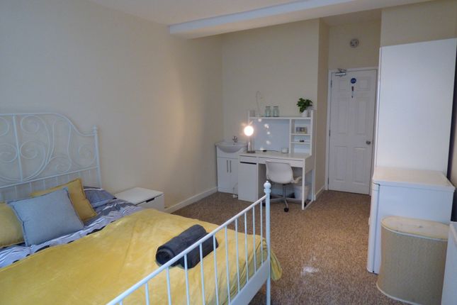Room 2, 19A, City Road, Winchester photo 2
