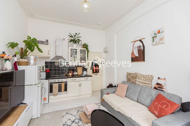 Thumbnail Flat to rent in Gwendwr Road, Hammersmith