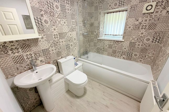 54 Fforchaman Road, Aberdare photo 2