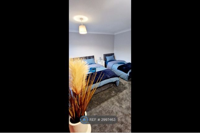 Edgeside Lane, Rossendale photo 3