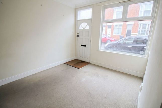 16 Wolverton Road, Leicester photo 2