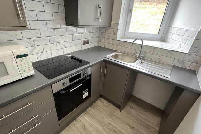 20, Soane Close, Newport photo 4