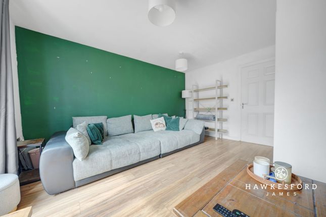 9 Purple Emperor Grove, Sittingbourne photo 4