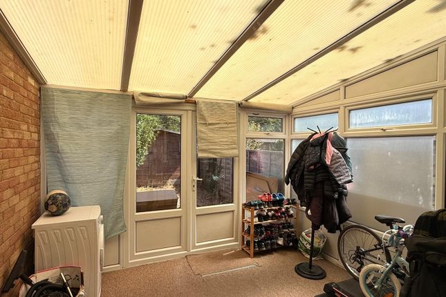 11, Gladstone Drive, Hereford photo 4