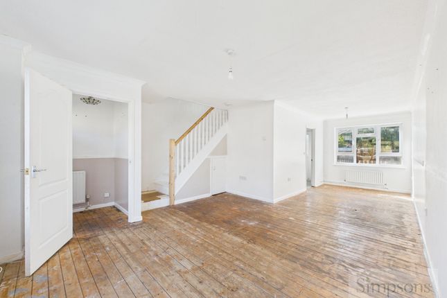 6 Pococks Close, Bampton photo 2