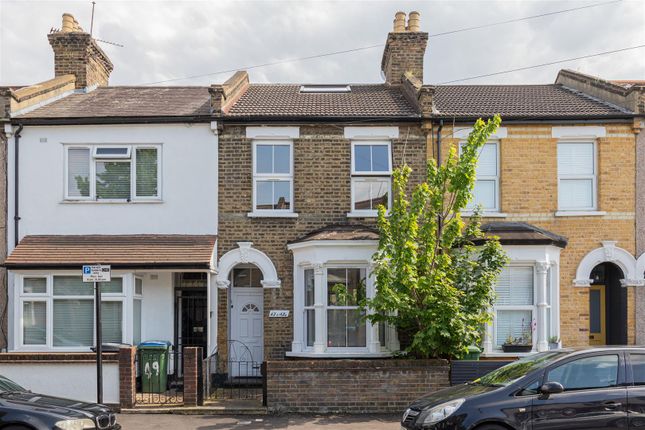 Thumbnail Flat for sale in Wragby Road, London