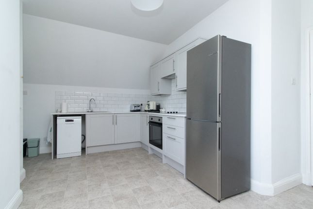 Mar Croft, Flat 6, North Foreland Avenue, Broadstairs photo 4