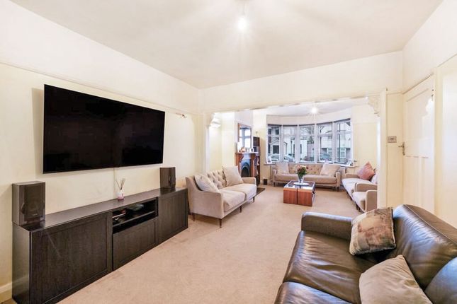 76, Worple Way, Harrow photo 4