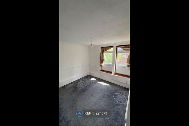 Dunster Close, Romford photo 2