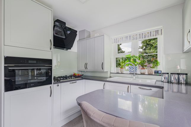 Kitchen (2)
