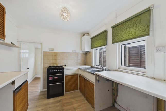 34, Kent Avenue, Ashford photo 3
