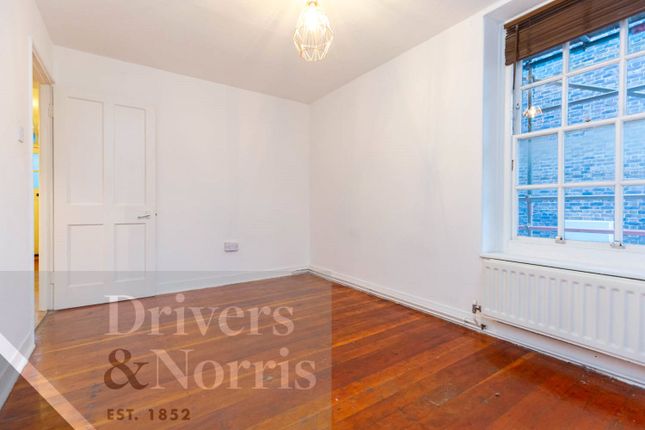 Thumbnail Flat to rent in Cranworth House, Holloway Road, Holloway, London